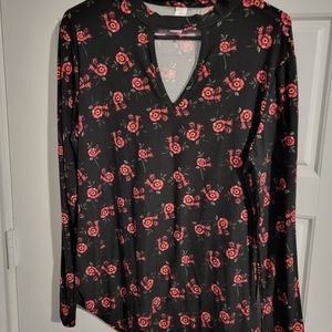 black top with pink flowers